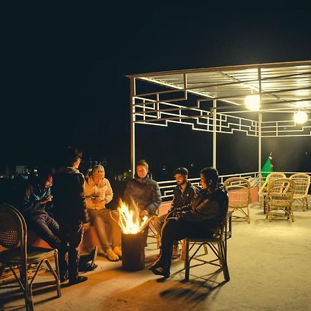 Raybo Hostel Лех Экстерьер фото