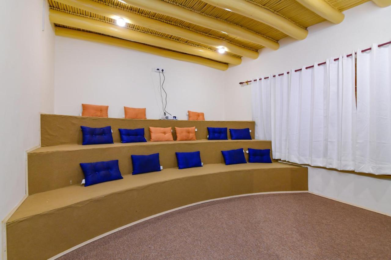 Raybo Hostel Лех Экстерьер фото